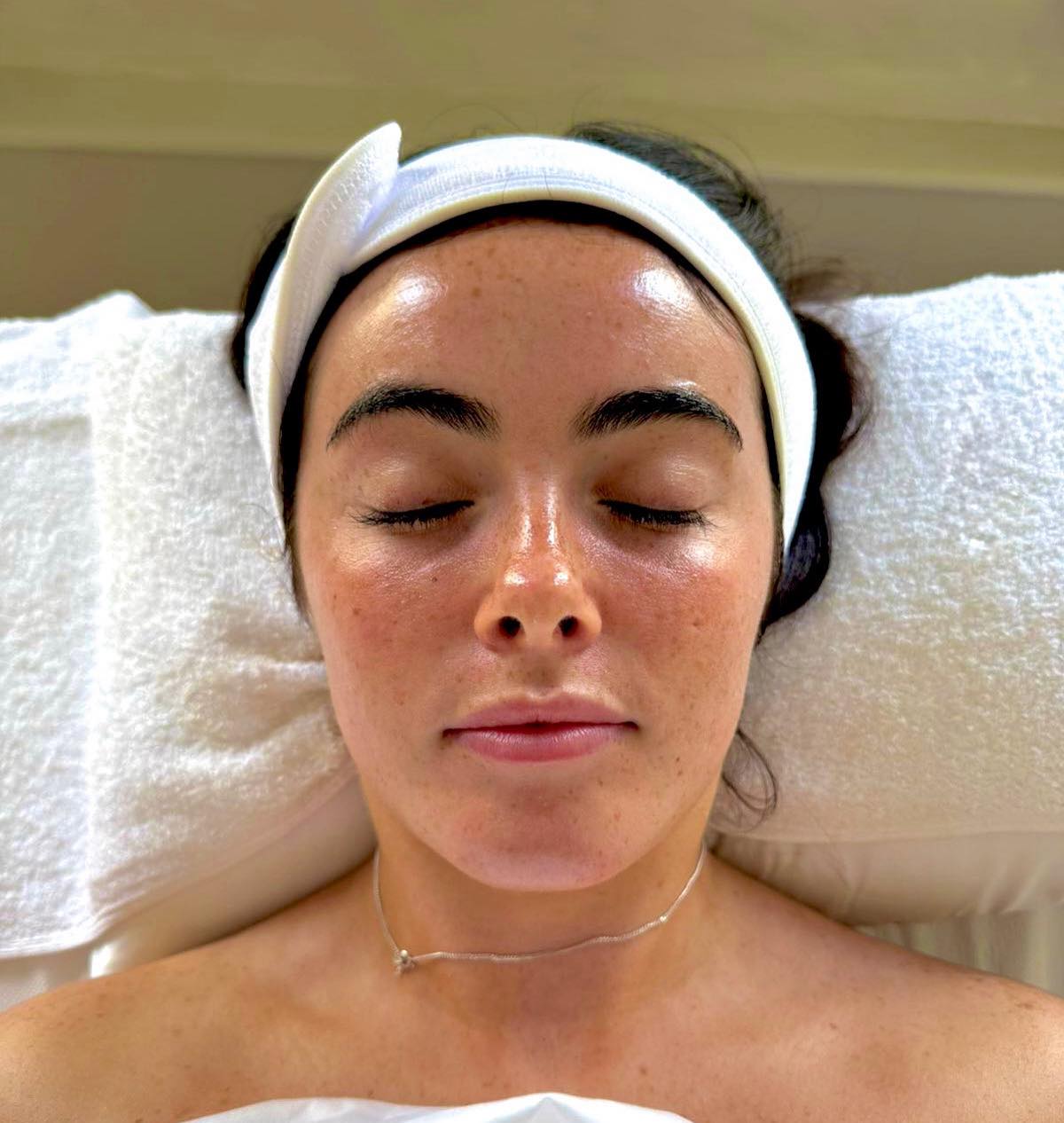Facial treatment at Trēs Studios